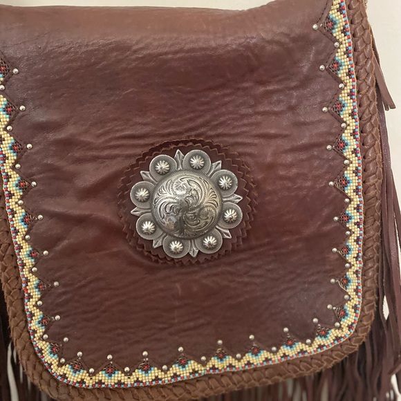 Brown leather America Tribe handbag with fringe - Picture 2 of 4